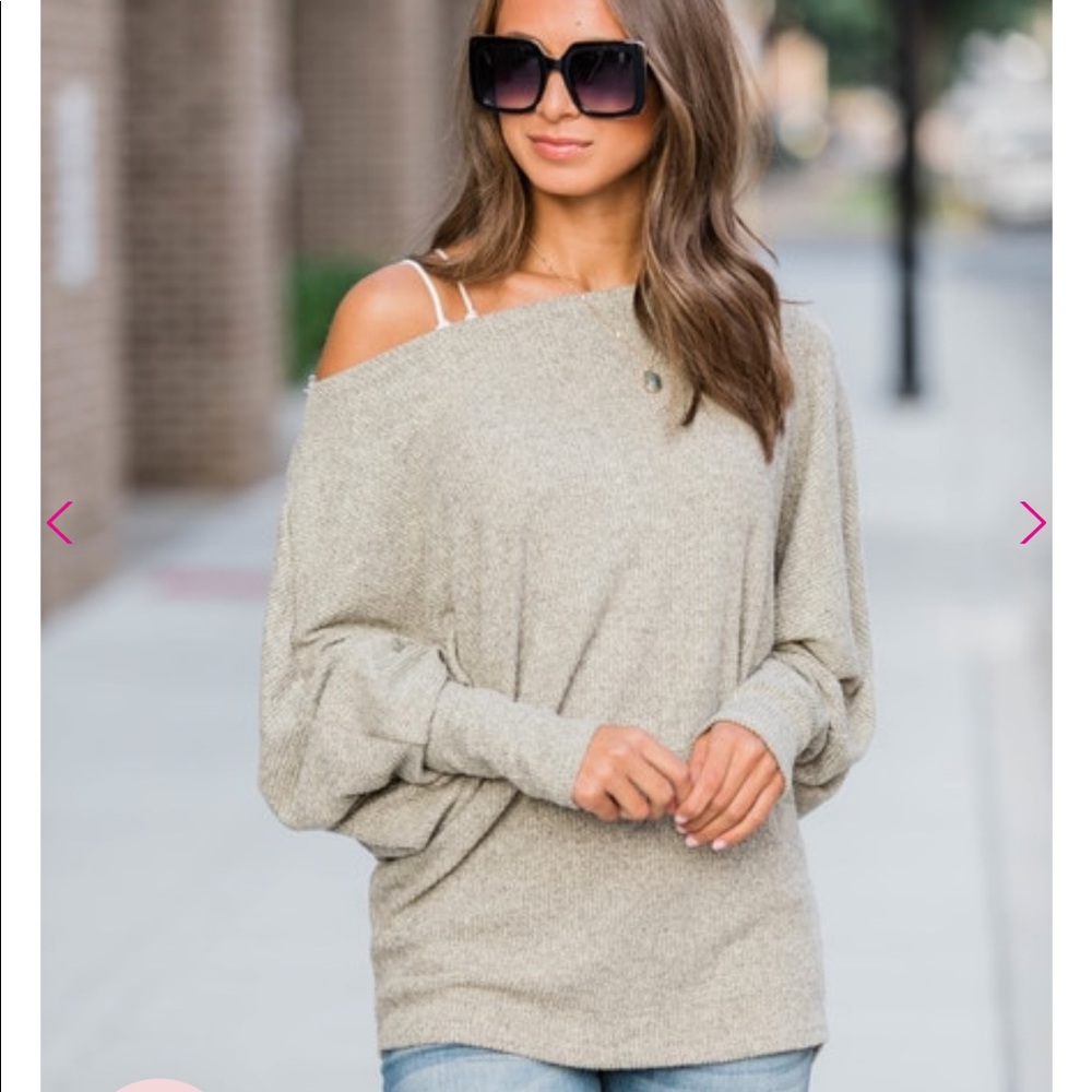 Pink Lily Back to Those Days Pullover size S